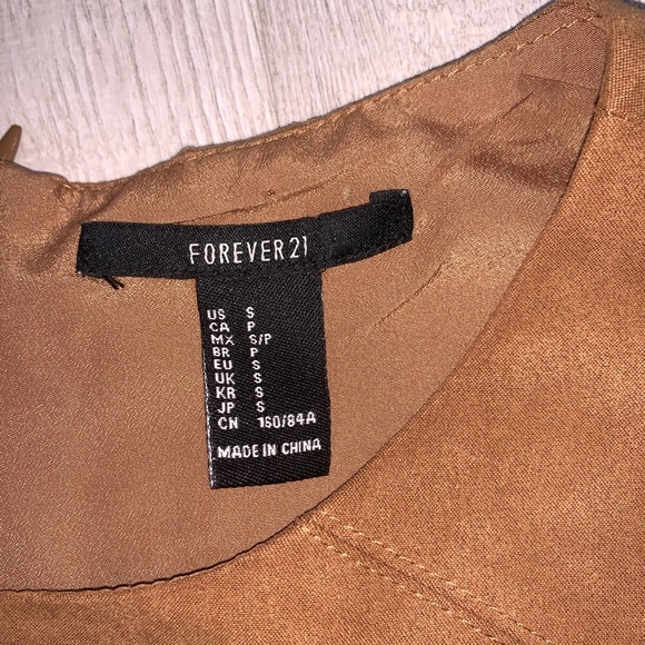 ♥️Forever 21 Top♥️ - Picture 4 of 4